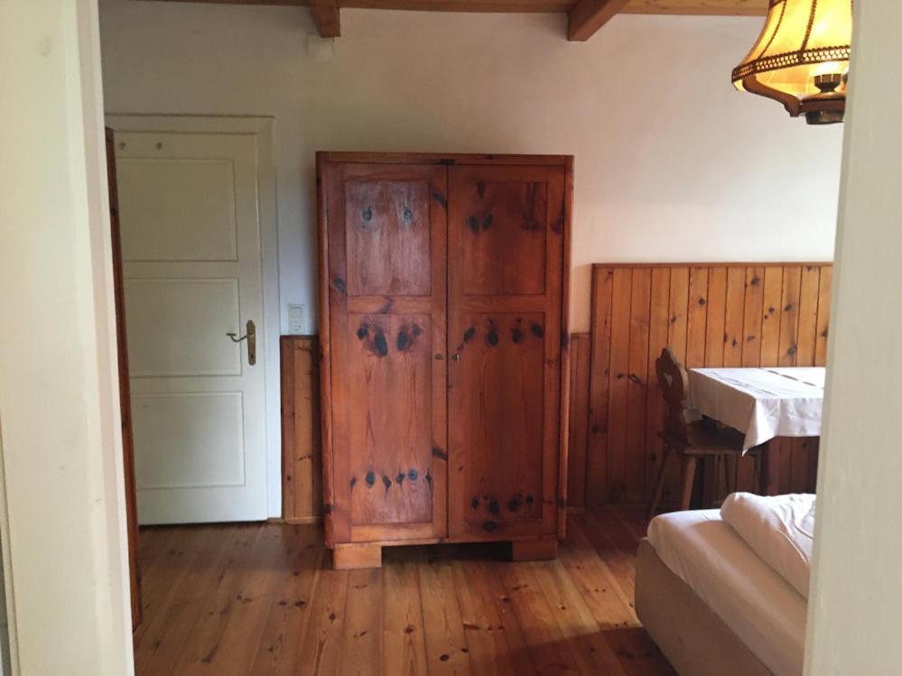 Skorianzhof Hotell Eberndorf Rum bild